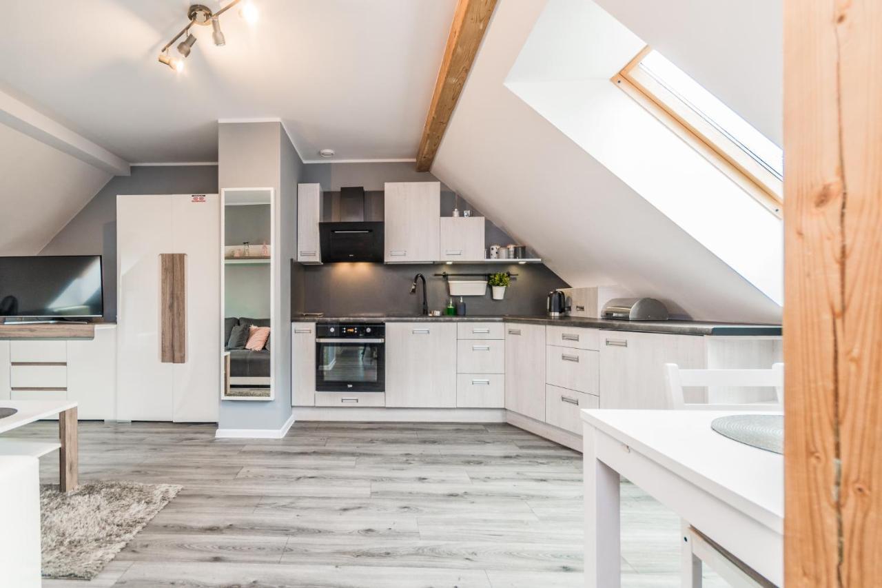 Hupkas Apartementy I Pokoje Jantar Ngoại thất bức ảnh