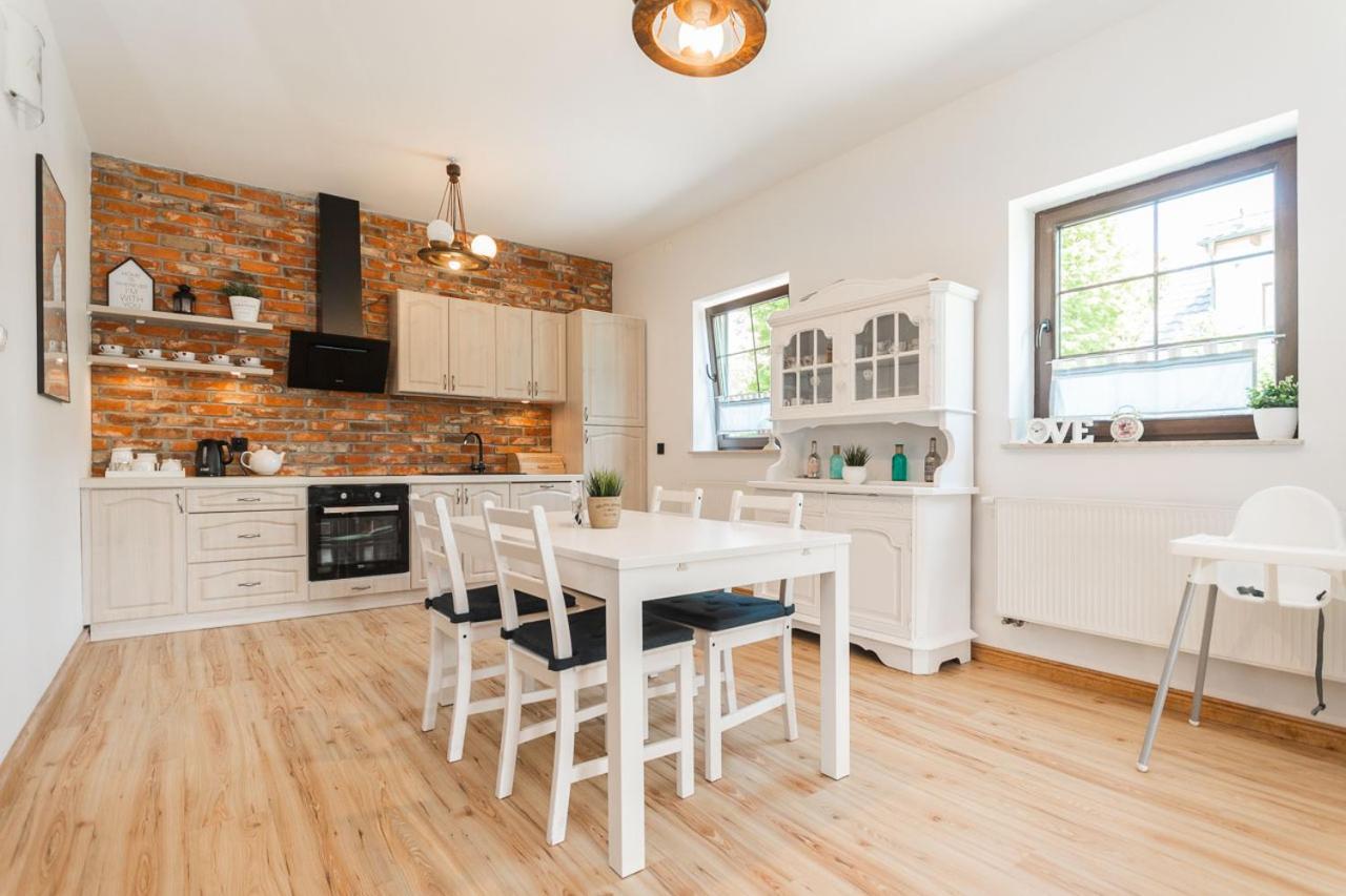 Hupkas Apartementy I Pokoje Jantar Ngoại thất bức ảnh